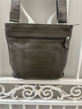 Emporio Armani Gray Pebbled Leather Crossbody Business Flat Messenger Bag